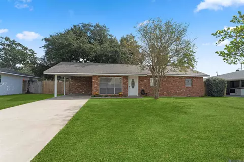 4347 Monteigne Ave, Port Allen, LA 70767