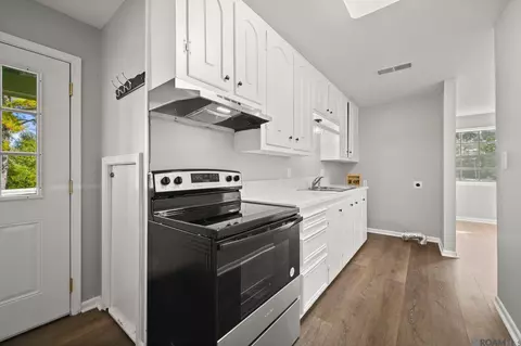 Entry Way - 45327 Shadowood Dr, Hammond, LA 70401 photo 2 of 2