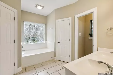 12738 Landon Dr, Walker, LA 70785 photo 10