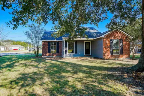 36080 Cheray Dr, Denham Springs, LA 70706