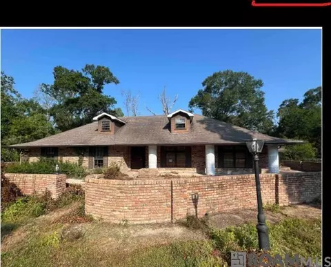11465 Country Club Dr, Gonzales, LA 70737