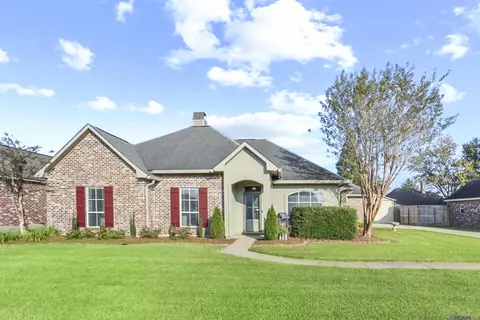 17482 Simone Dr, Prairieville, LA 70769