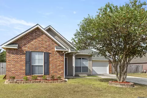 26295 Robindale Dr, Denham Springs, LA 70726