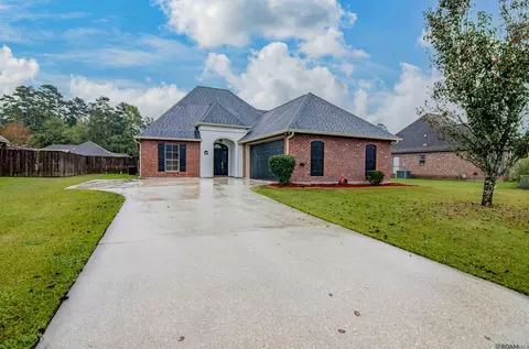 33958 Renee Ave, Denham Springs, LA 70706