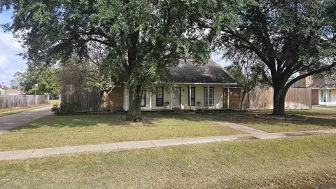 3317 Ash St, Zachary, LA 70791