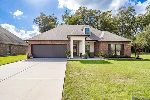 3543 Orleans Quarters Dr, Brusly, LA 70719