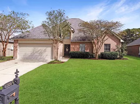 25942 Willow Wood Dr, Denham Springs, LA 70726