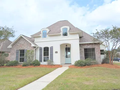 16983 Bradford Ave, Greenwell Springs, LA 70739