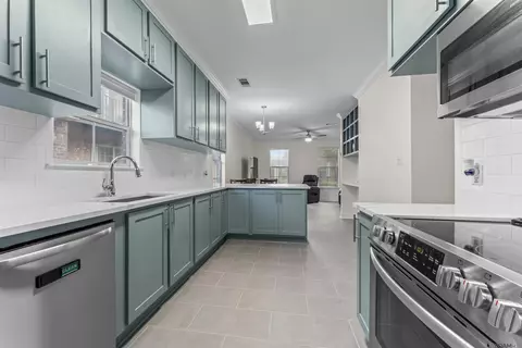 10600 Lakes Blvd # 908, Baton Rouge, LA 70810