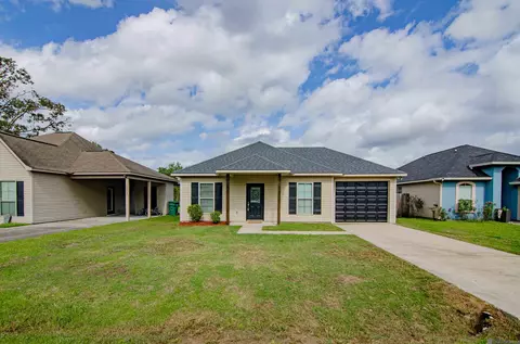 13523 Lily Ave, Walker, LA 70785