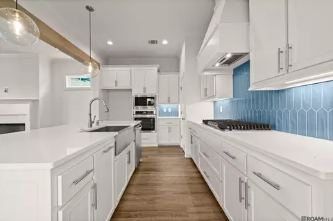 Kitchen - 464 Sweet Grass Loop, Thibodaux, LA 70301 photo 5 of 6