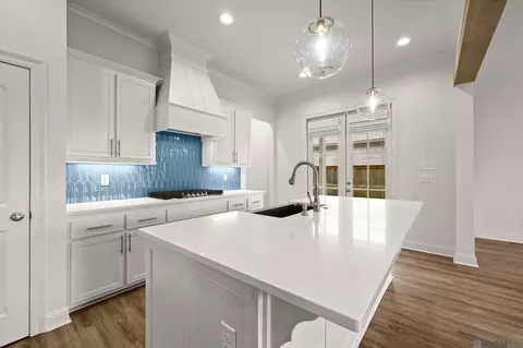 Kitchen - 464 Sweet Grass Loop, Thibodaux, LA 70301 photo 3 of 6