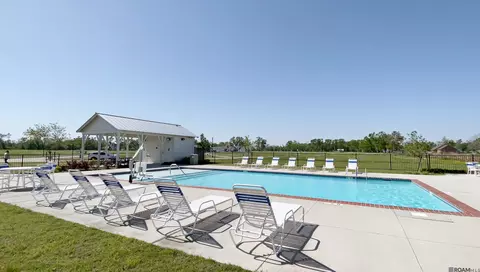 Exterior - 464 Sweet Grass Loop, Thibodaux, LA 70301 photo 7 of 7