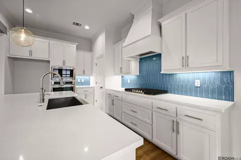 Kitchen - 464 Sweet Grass Loop, Thibodaux, LA 70301 photo 4 of 6