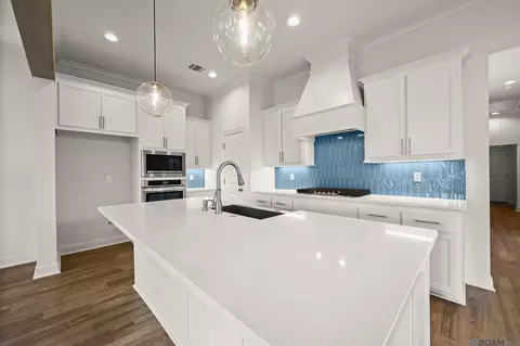 Kitchen - 464 Sweet Grass Loop, Thibodaux, LA 70301 photo 2 of 6