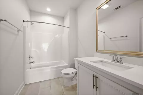 Bath - 464 Sweet Grass Loop, Thibodaux, LA 70301 photo 4 of 4