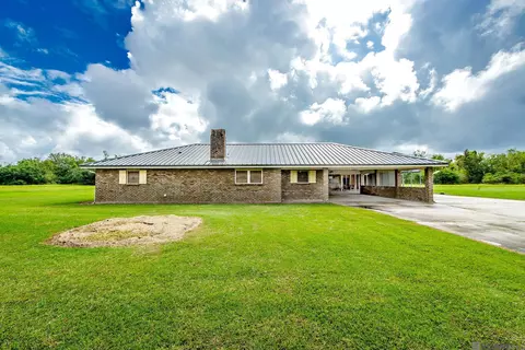 239 Fantastic Blvd, Raceland, LA 70394