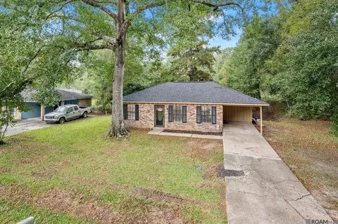 11329 Norway Pine Dr, Greenwell Springs, LA 70739
