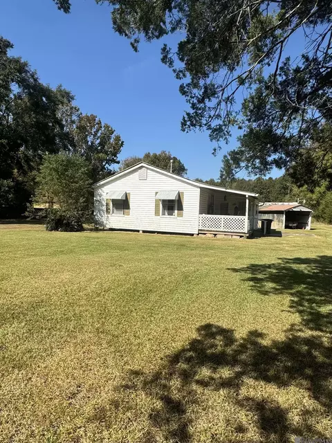 5555 Rolling Acres Dr, Baker, LA 70714