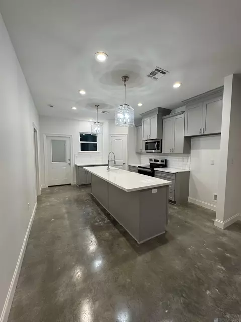 26205 Riverscape Dr, Springfield, LA 70462 photo 5