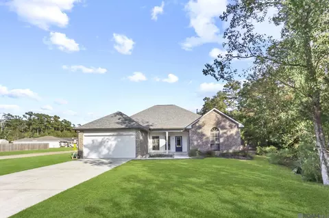 26032 Glenbrooke Dr, Denham Springs, LA 70726