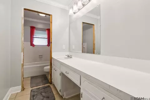 Bath - 13205 Galloway Garden Rd, Walker, LA 70785 photo 1 of 3