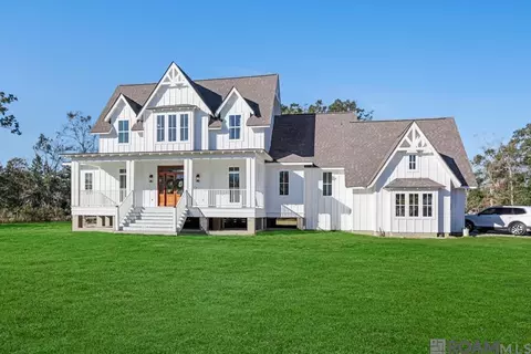 11005 Johnnie Mae Rd, Gonzales, LA 70737