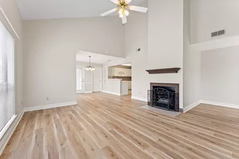 5147 Nicholson Dr # 74, Baton Rouge, LA 70820