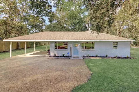 24551 La Hwy 67, Slaughter, LA 70777