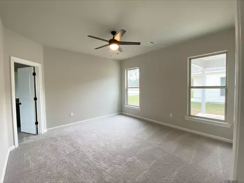32620 Flower Tree Ct, Walker, LA 70785 photo 4