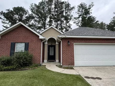 40082 Emerald Dr, Ponchatoula, LA 70454