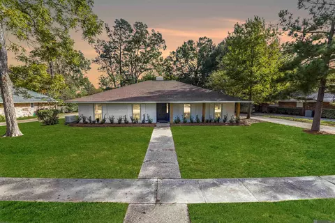 4247 Fleet Dr, Baton Rouge, LA 70809