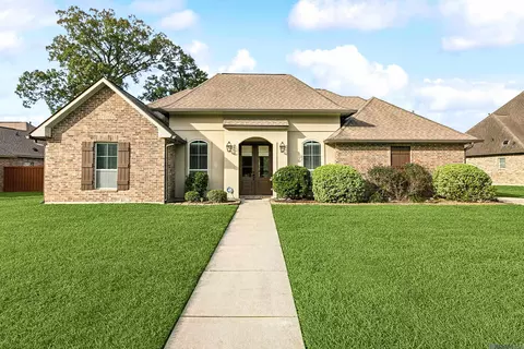 16113 Magnolia Trace Pkwy, Baton Rouge, LA 70817