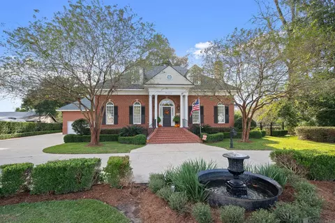 7210 Highland Rd, Baton Rouge, LA 70808
