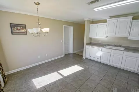 26350 Riverscape Dr, Springfield, LA 70462 photo 15