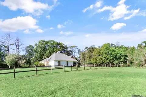 12445 Tiffany Ln, Saint Francisville, LA 70775