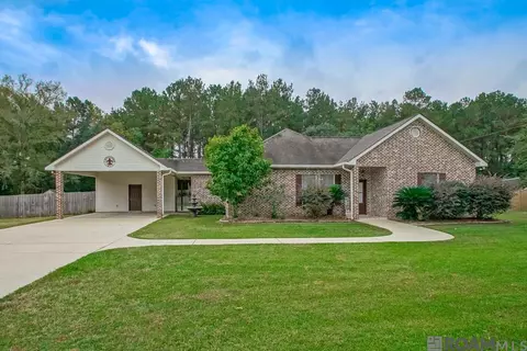 20410 Sisters Rd, Hammond, LA 70403