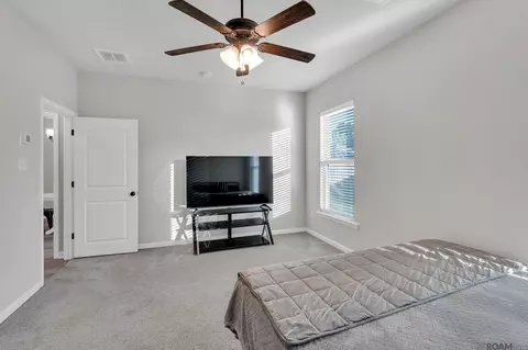 Bedroom - 12333 Parma Cir, Covington, LA 70435 photo 3 of 6