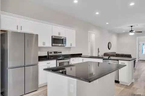 Kitchen - 12333 Parma Cir, Covington, LA 70435 photo 1 of 2