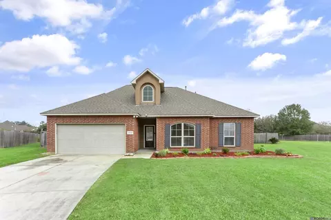 22547 Dover St, Denham Springs, LA 70726