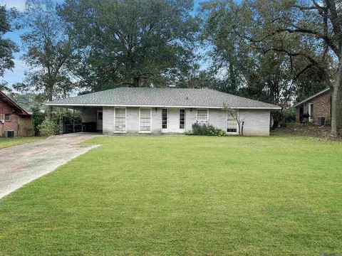 534 Highland Park Dr, Baton Rouge, LA 70808