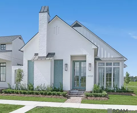 13725 Golden Holly Ln, Baton Rouge, LA 70810