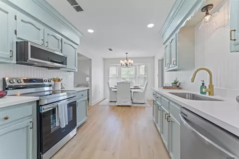 16297 Beech St, Prairieville, LA 70769