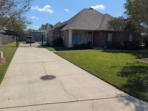 38227 Graystone Ave, Prairieville, LA 70769