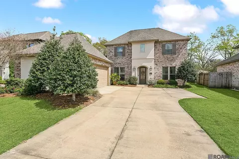 15621 Mistybrook Dr, Baton Rouge, LA 70816