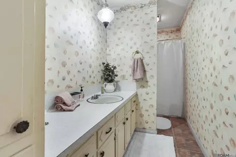 Bath - 3420 Sandy Dr, Baker, LA 70714 photo 1 of 1