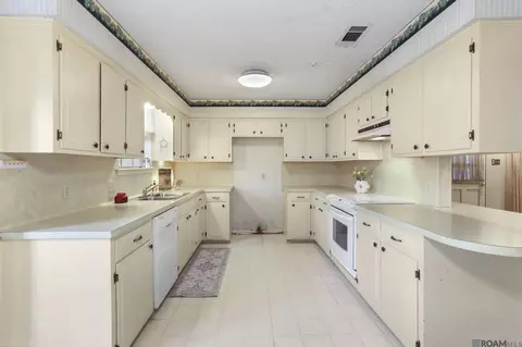 Kitchen - 3420 Sandy Dr, Baker, LA 70714 photo 1 of 1