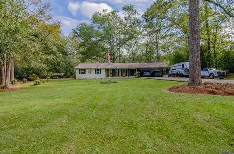 11735 Old South Dr, Clinton, LA 70722