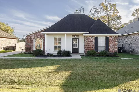 38243 Mindi Ct, Gonzales, LA 70737