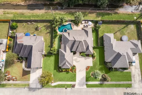 View/Area - 307 Lac Cypreiere Dr, Luling, LA 70070 photo 1 of 2